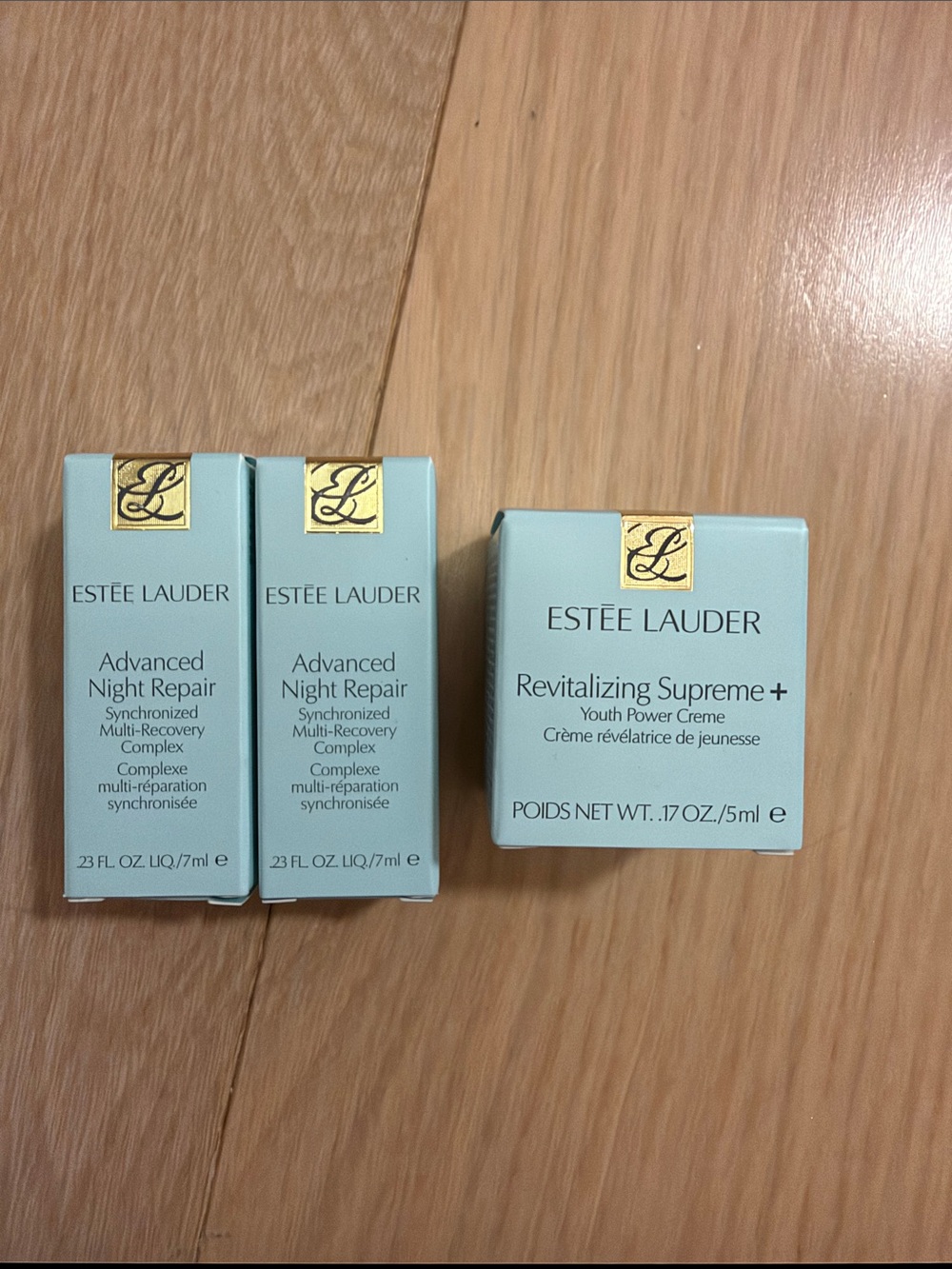 Estée Lauder serum and crème set
